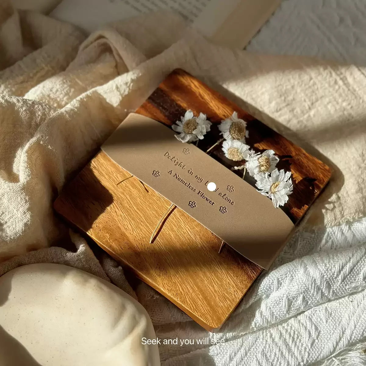 {Natural & Artistic}Walnut & Cowhide Harmony Creative Floral Wooden Sign