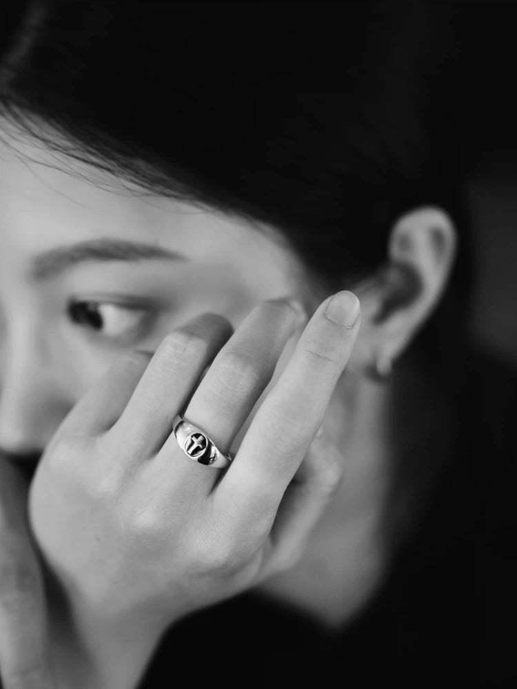 {heym}Dark Glory — Minimalist Cross Unisex Thick Sterling Silver Ring