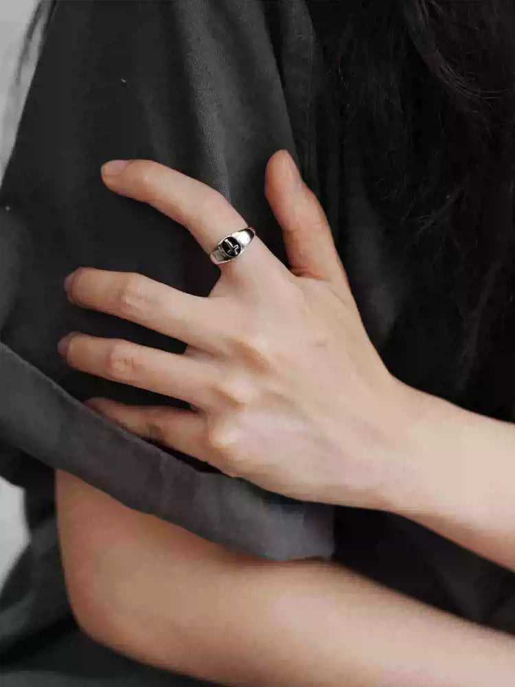{heym}Dark Glory — Minimalist Cross Unisex Thick Sterling Silver Ring
