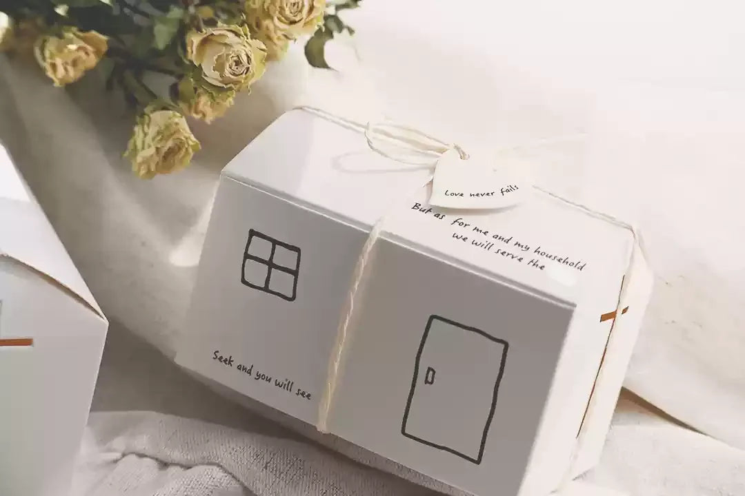 {warm on a cold night}Build your own little home·Small gift packaging box·Small folding box