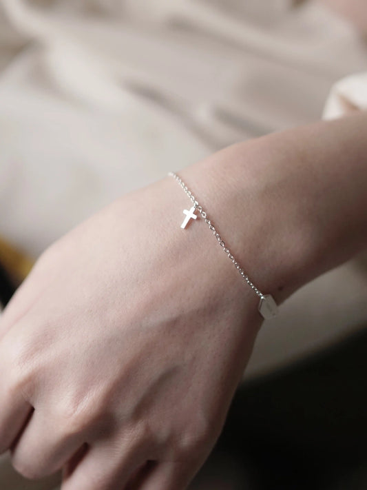 {heym}“Rock of Ages, Cleft for Me” — 925 Silver Cross Bracelet for Her