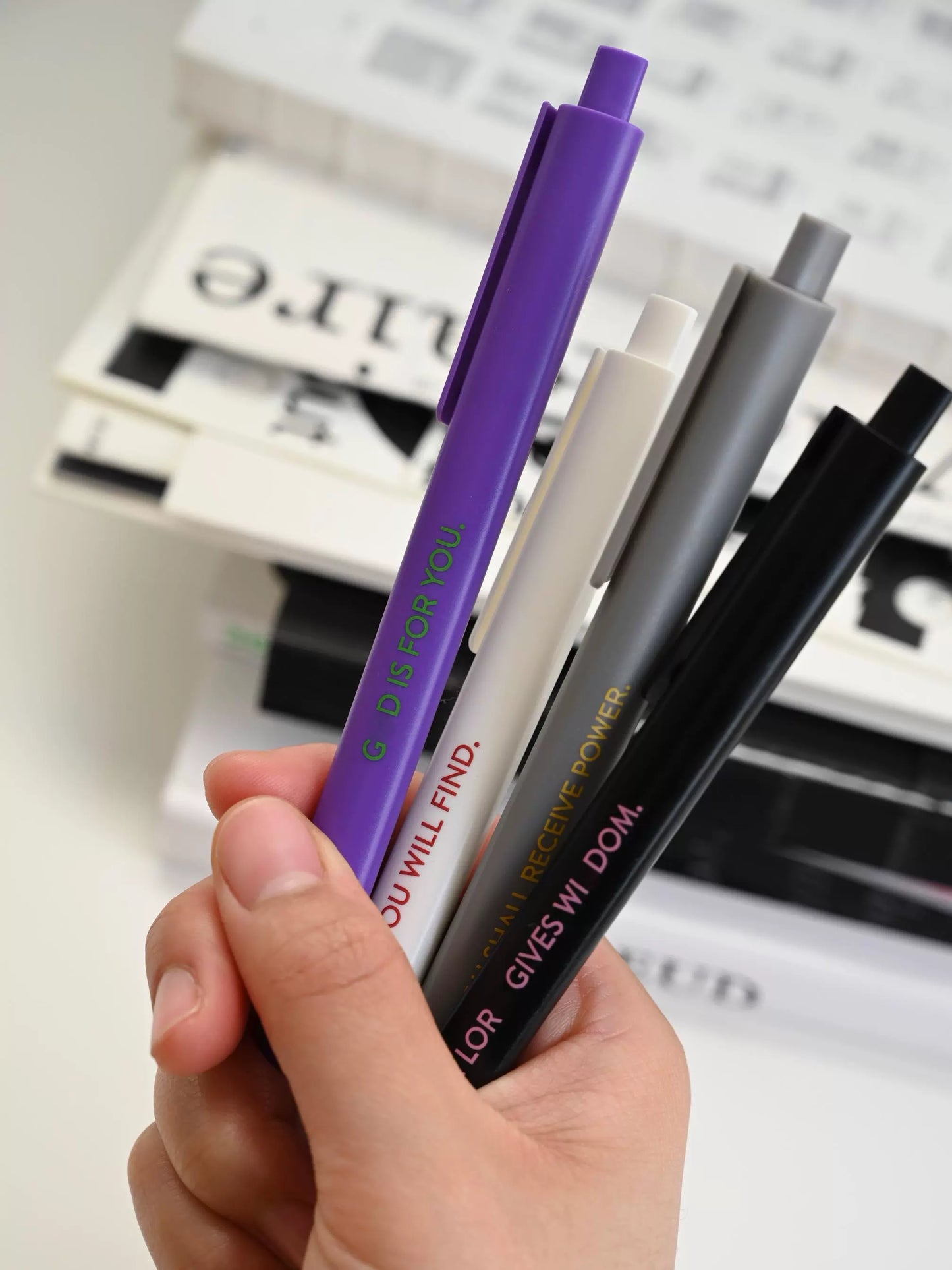 {heym}Write It Down — Retractable Quick-Dry Gel Pen