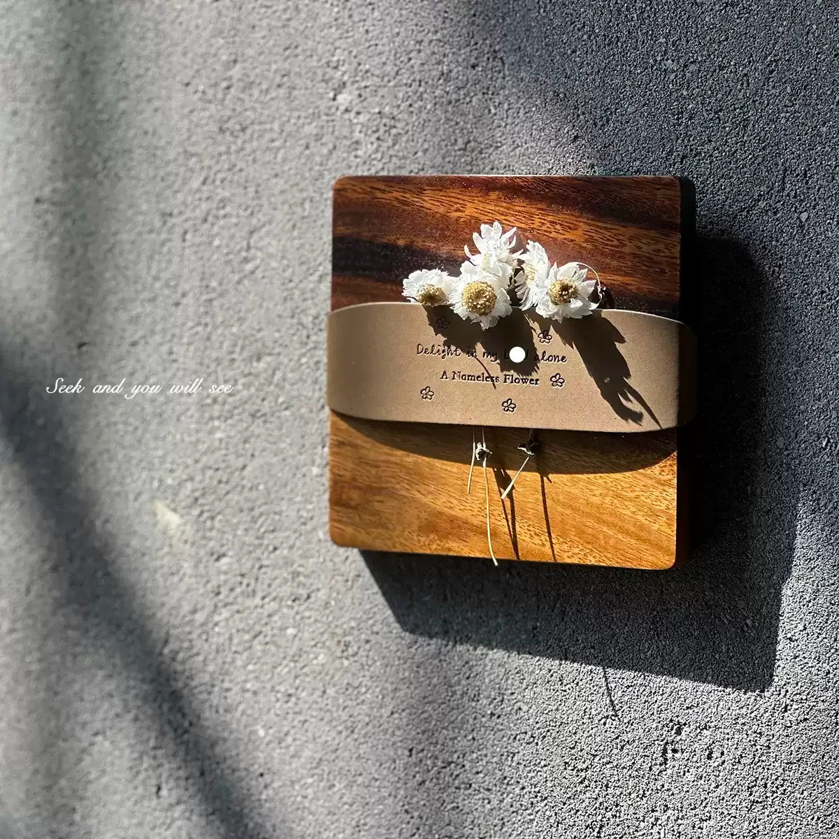 {Natural & Artistic}Walnut & Cowhide Harmony Creative Floral Wooden Sign